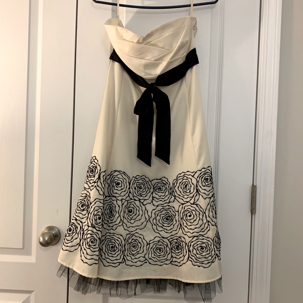 Strapless Dress with Beading/Tulle, Cream, Size 10